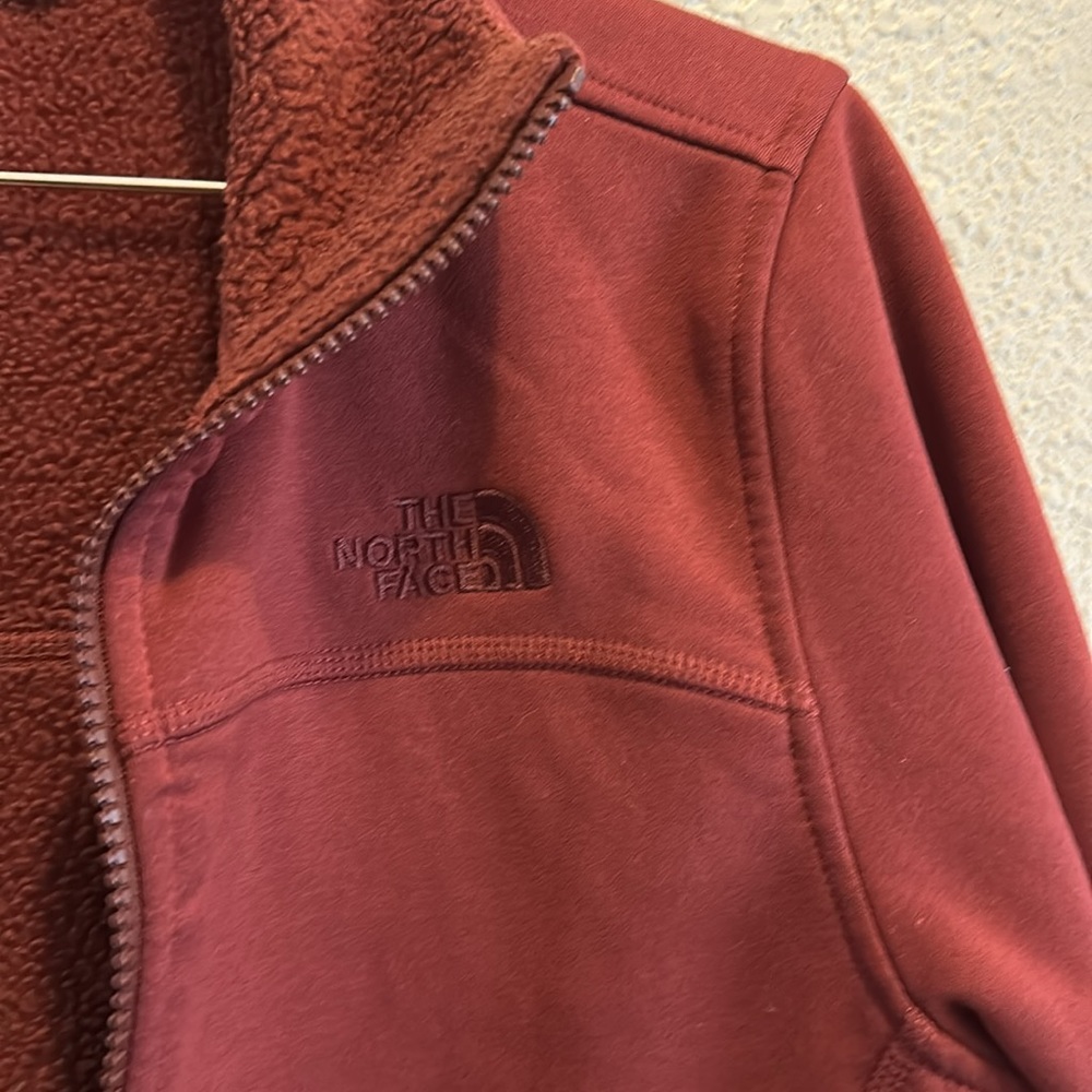 North face jacket - Picture 3 of 4